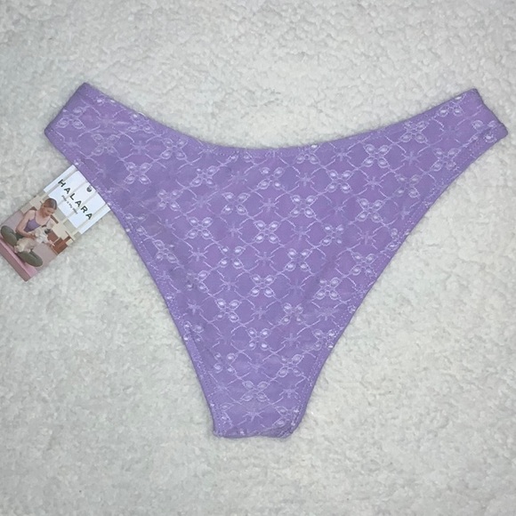HALARA- NWT Solid Jacquard Bikini Bottom in Light Purple (Large) - Picture 4 of 11